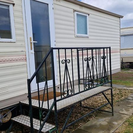 Beachside, Family-Friendly, Wifi, 6 Berth Caravan 19 In Ingoldmells Extérieur photo
