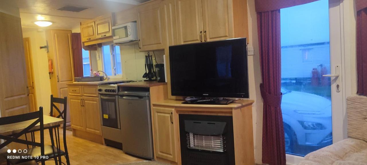 Beachside, Family-Friendly, Wifi, 6 Berth Caravan 19 In Ingoldmells Extérieur photo