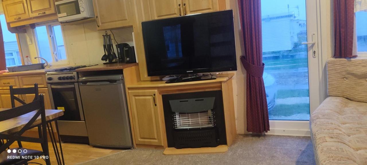 Beachside, Family-Friendly, Wifi, 6 Berth Caravan 19 In Ingoldmells Extérieur photo